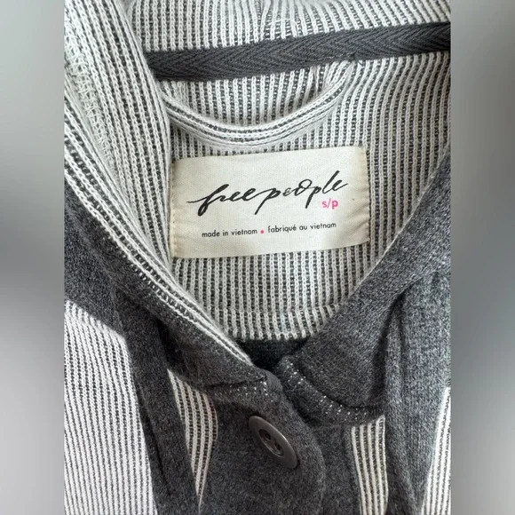 Free People Tomorrows Sweatshirt Cardigan Small - Picture 9 of 9